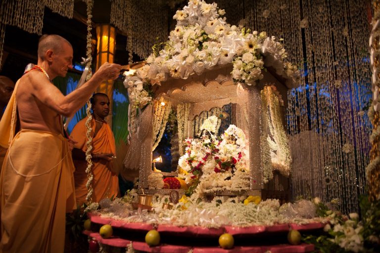 Mayapur Jhulan Yatra Festival 3 – 7th August
