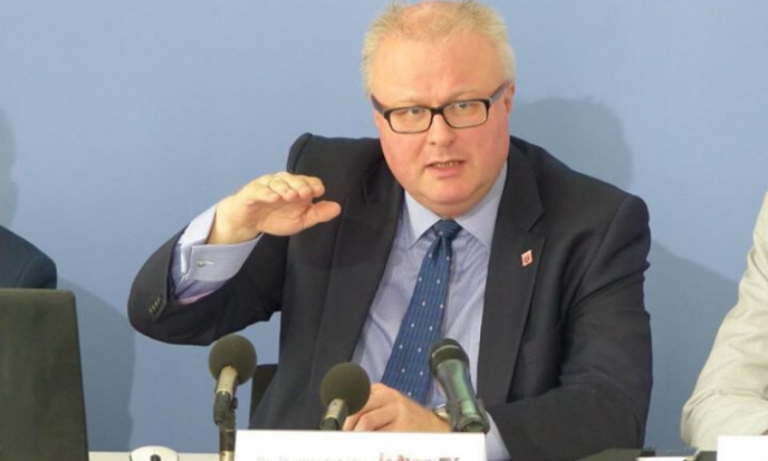 कोरोना से आर्थिक नुकसान से परेशान जर्मनी के मंत्री ने की आत्महत्या