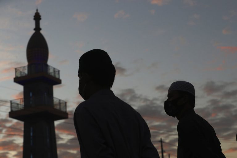 Soaring infections dampen Eid festivities in Indonesia