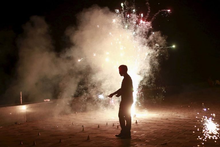 India will be Celebrating Diwali without Fire Crackers?