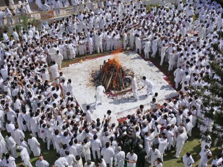 पंचतत्व में विलीन हुईं राजयोगिनी दादी हृदयमोहिनी