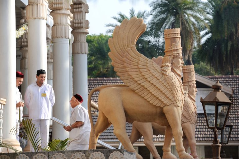 पारसी – एक विरासत के रखवाले….