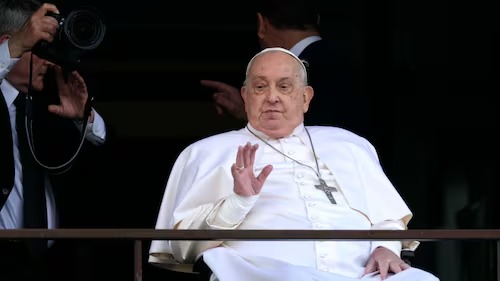 Pope Francis Returns After Hospital Stay, Blesses Crowd